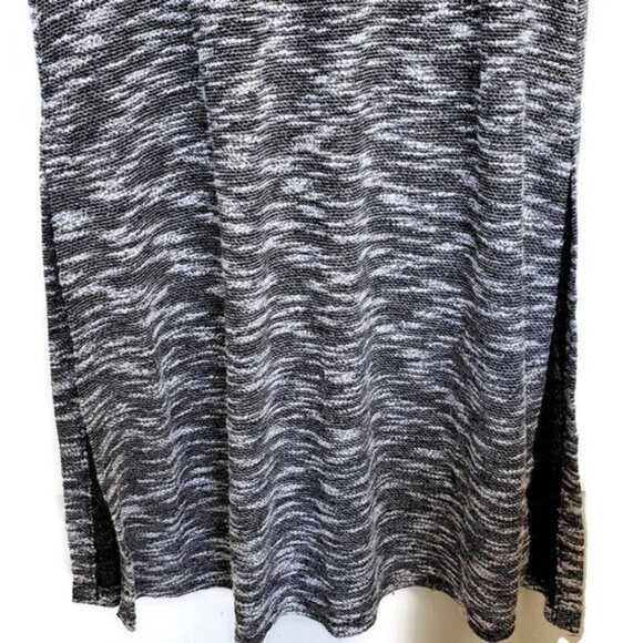 Marallis Grey Graphite Sleeveless Linen, Long Trench coat. Size Medium - Picture 9 of 9